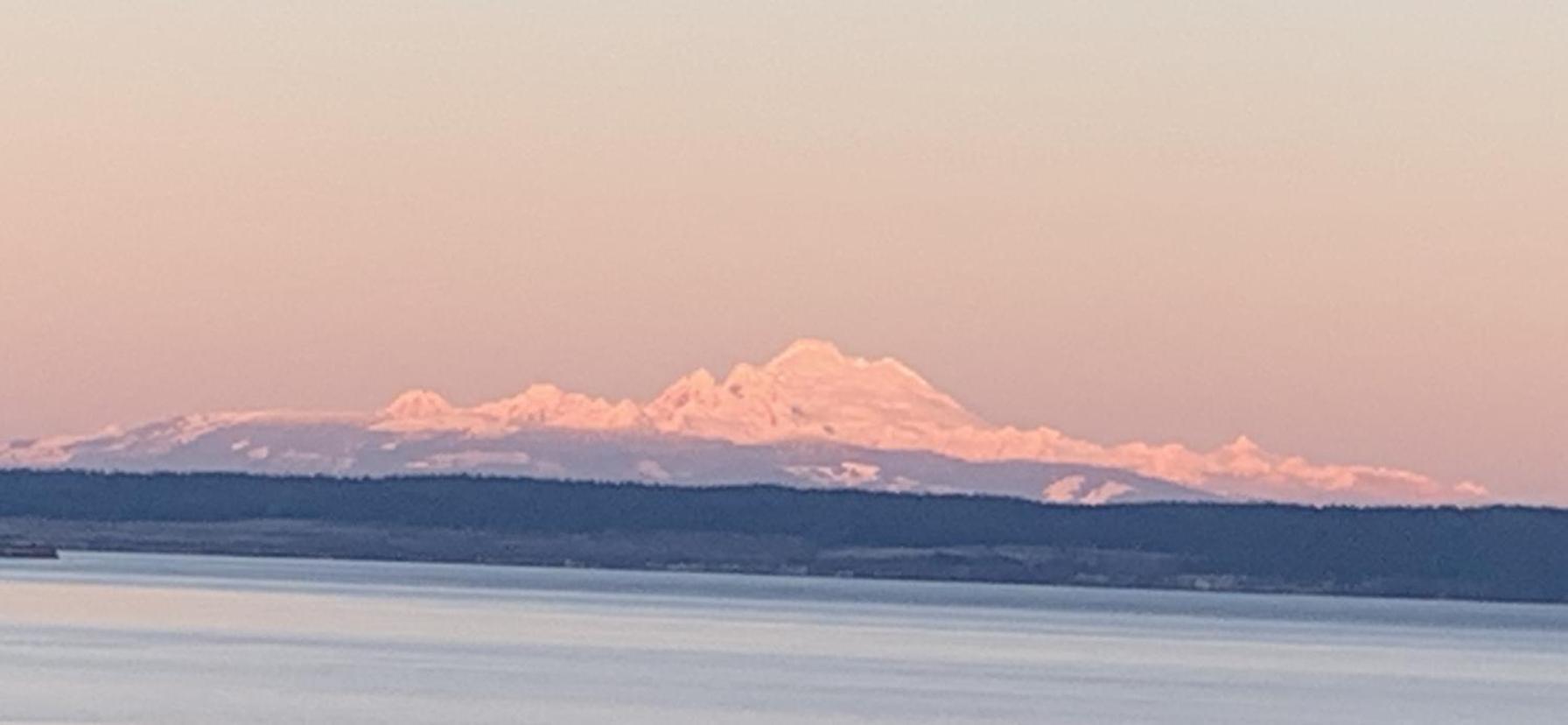 Anchorage Bed & Breakfast 3*