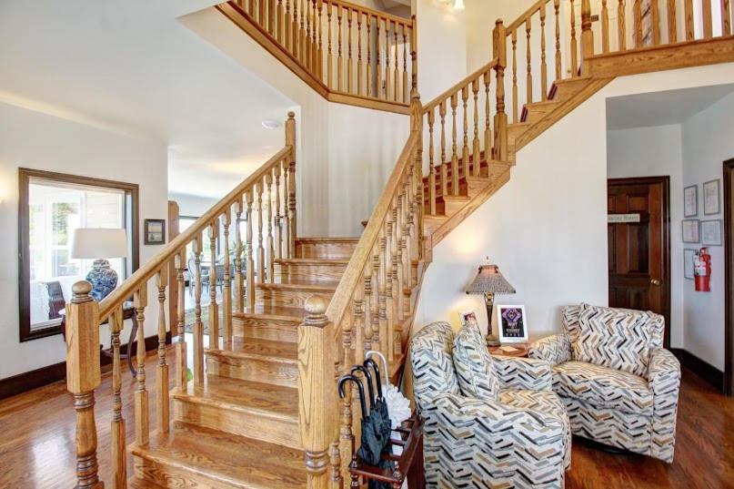 Anchorage Bed & Breakfast 3*