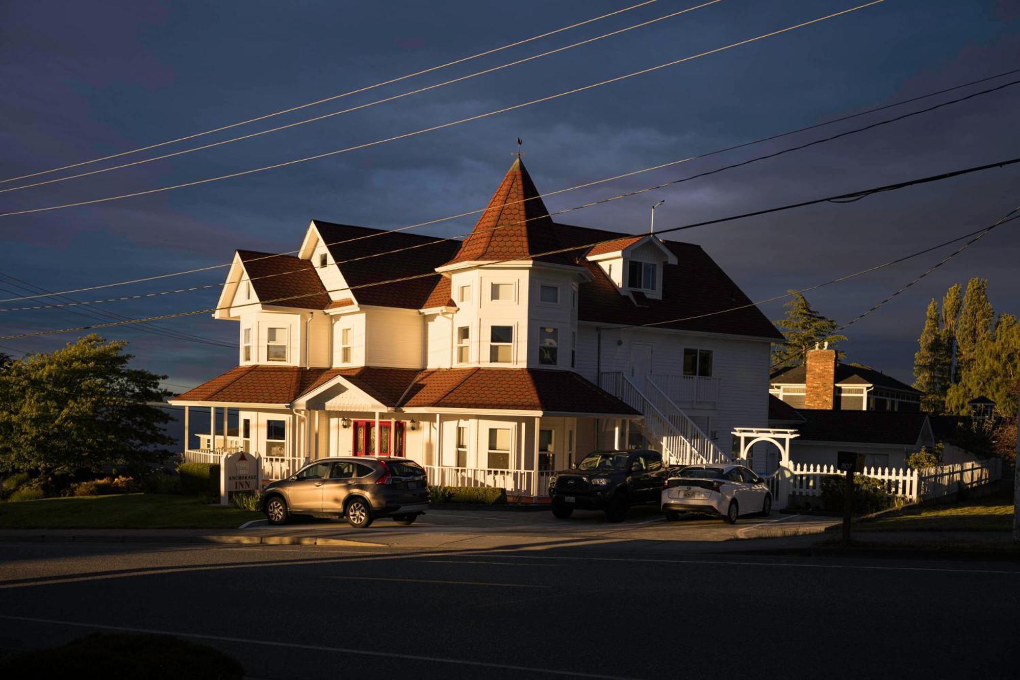 Anchorage Bed & Breakfast 3*